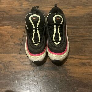 Nike Black Sneakers with Cream Tongue Lining